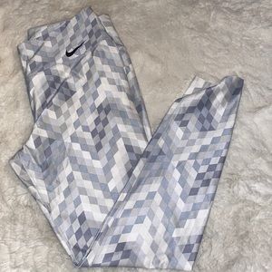 Nike leggings